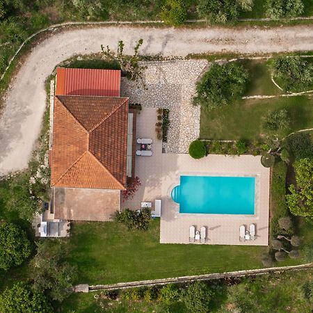 Villa Lola - 3 Bedrooms & Private Pool Lithakia  المظهر الخارجي الصورة