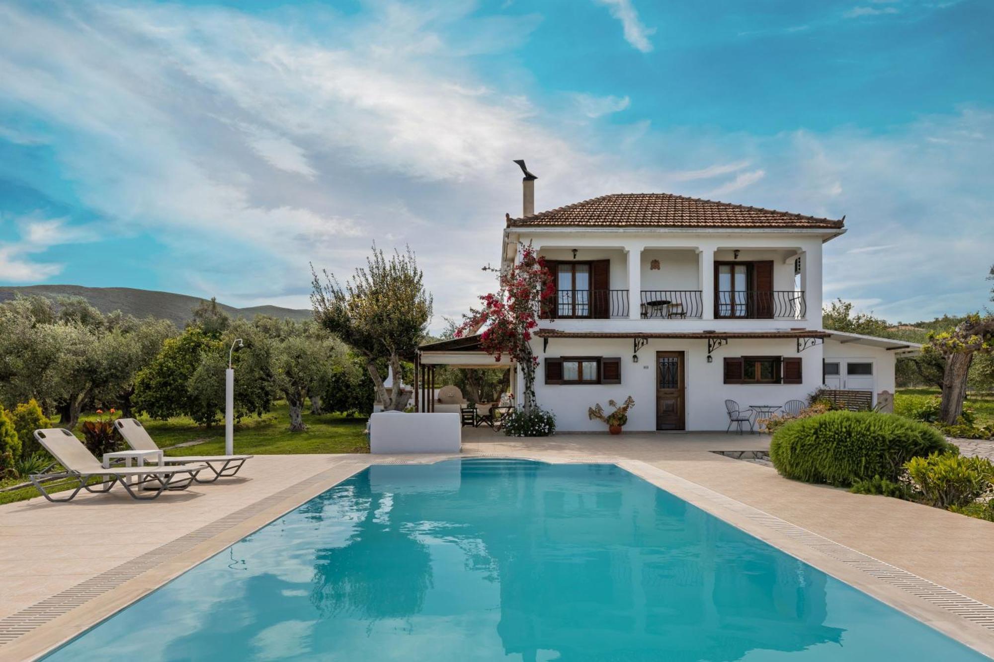 Villa Lola - 3 Bedrooms & Private Pool Lithakia  المظهر الخارجي الصورة