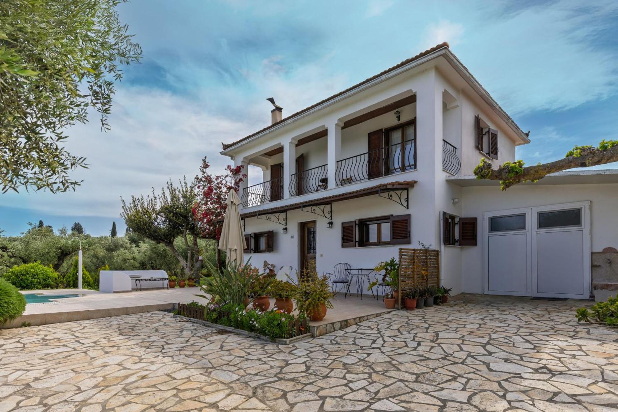 Villa Lola - 3 Bedrooms & Private Pool Lithakia  المظهر الخارجي الصورة