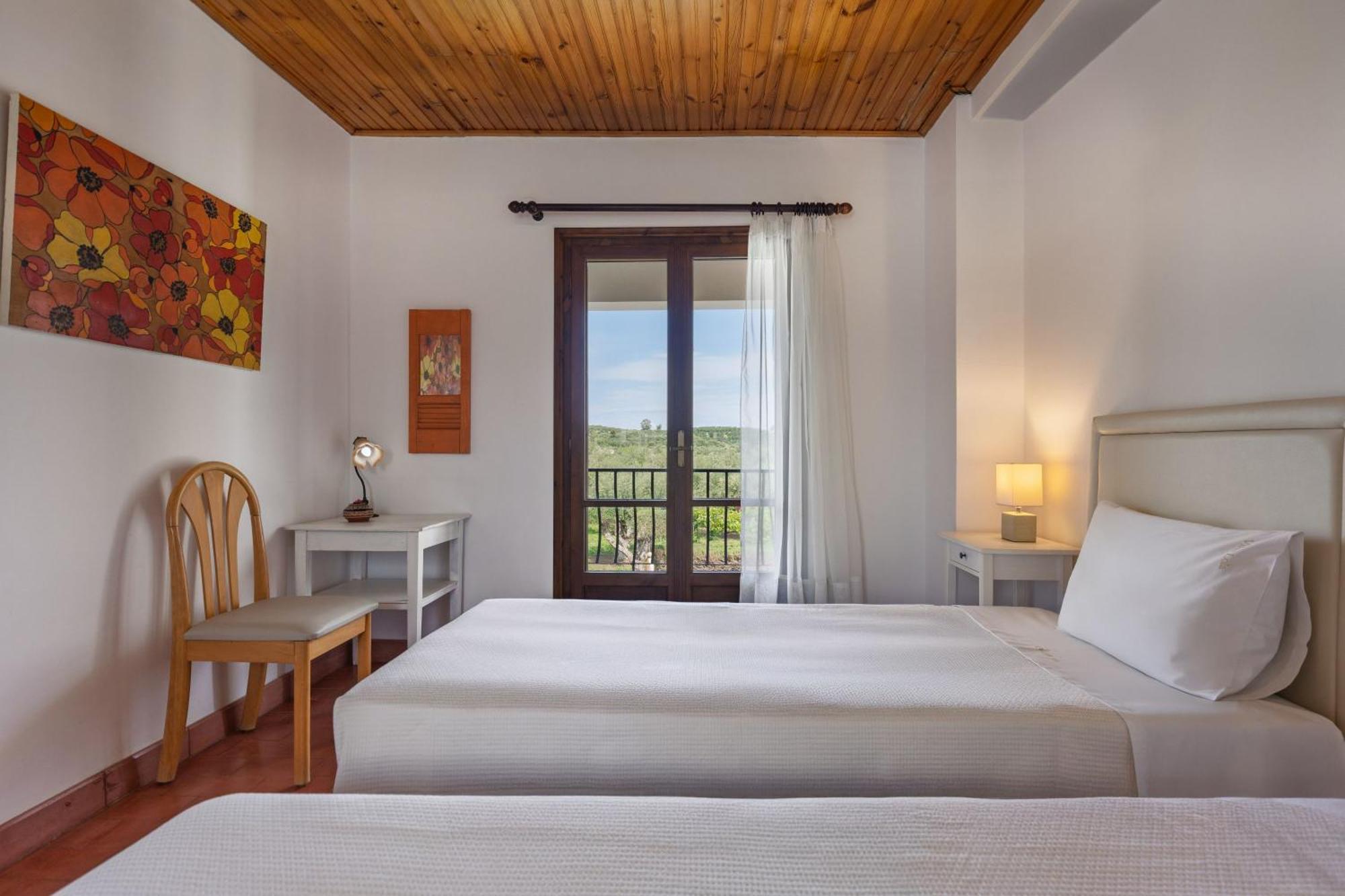 Villa Lola - 3 Bedrooms & Private Pool Lithakia  المظهر الخارجي الصورة