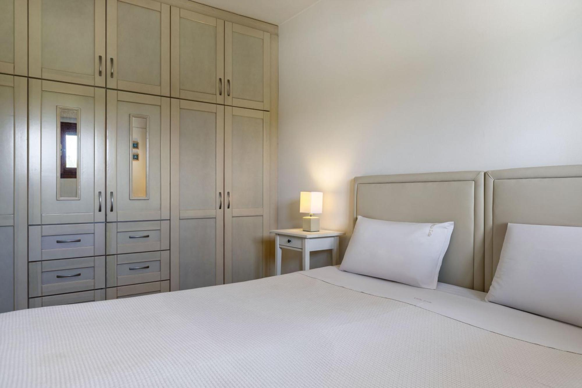 Villa Lola - 3 Bedrooms & Private Pool Lithakia  المظهر الخارجي الصورة