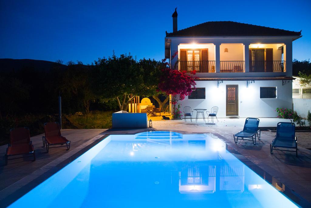 Villa Lola - 3 Bedrooms & Private Pool Lithakia  المظهر الخارجي الصورة